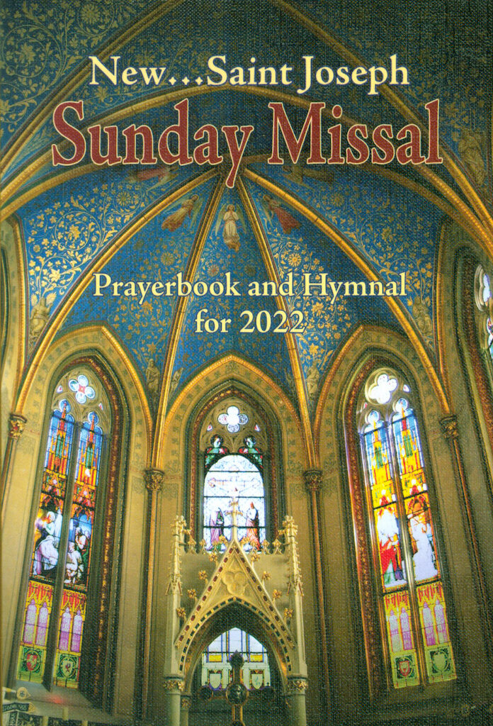 Sunday Missal Prayerbook and Hymnal for 2022 Year C — Catholic Book P…
